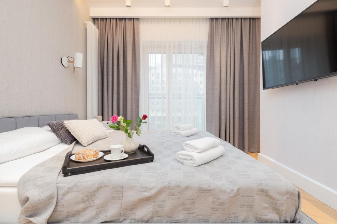 Mennica Residence - City Center Apartments By Noclegi Renters Varsovie Extérieur photo