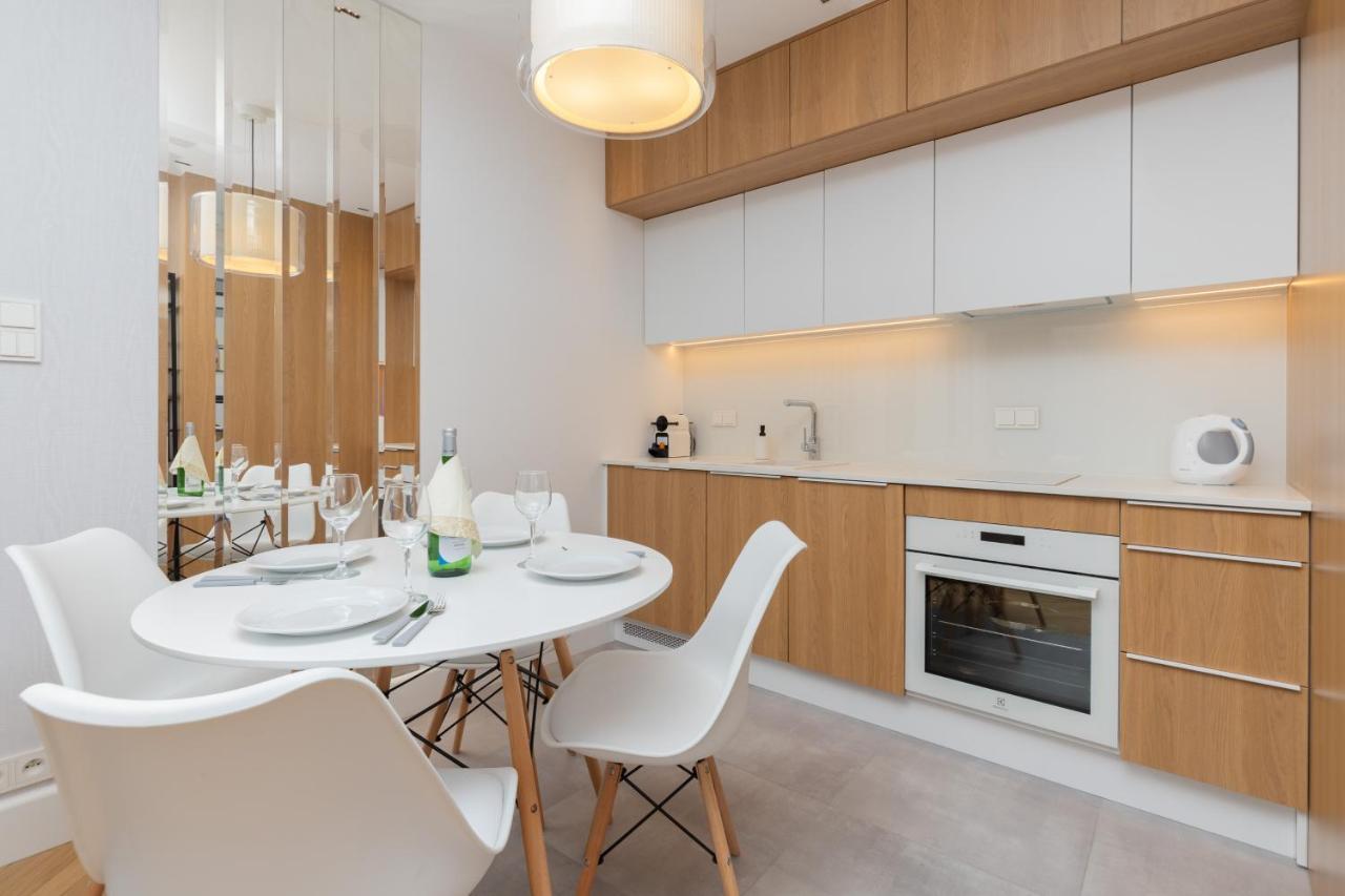 Mennica Residence - City Center Apartments By Noclegi Renters Varsovie Extérieur photo