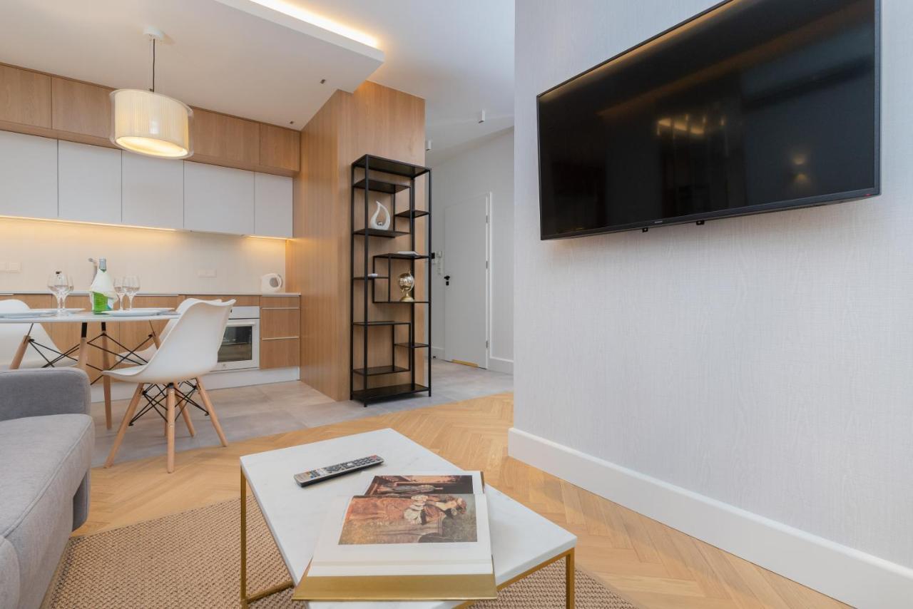Mennica Residence - City Center Apartments By Noclegi Renters Varsovie Extérieur photo